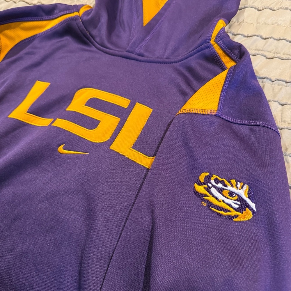 Nike Men’s LSU Tigers Therma-FIT Hoodie Purple Gold Pullover Sweatshirt XL - Picture 3 of 9